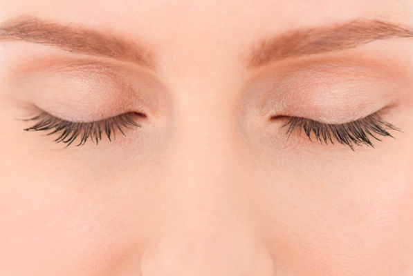 Manfaat Berkedip Bagi Kesehatan Mata