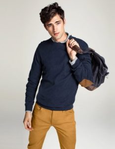 Pakaian warna navy blue dan coklat